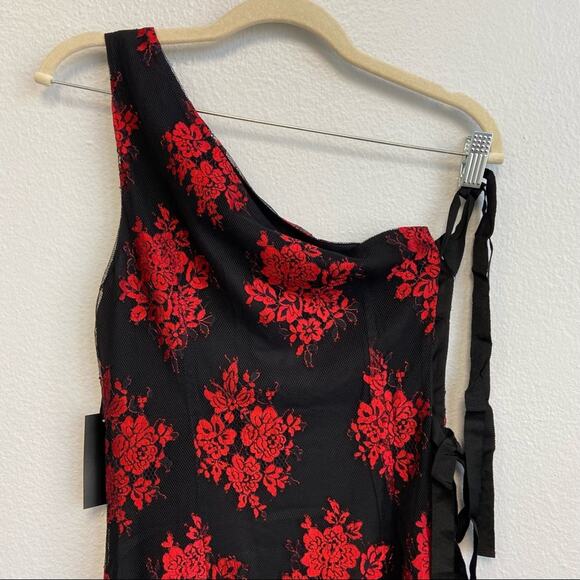 New H:ours One Shoulder Leonardo Lace Dress in Spanish Red Size Small - Picture 3 of 11
